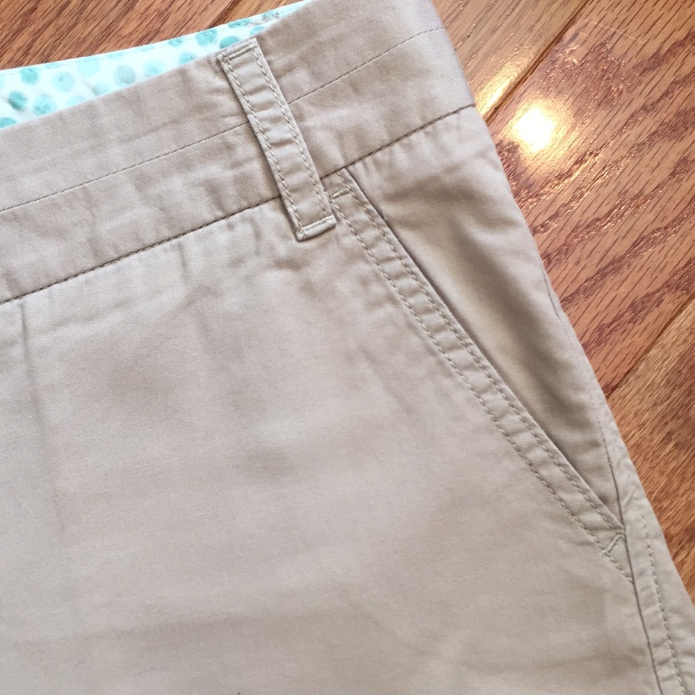 J Crew Chino Broken-in short - Picture 2 of 4